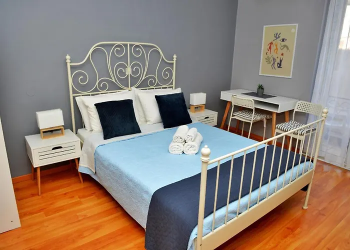 Zeus بيت ضيافة